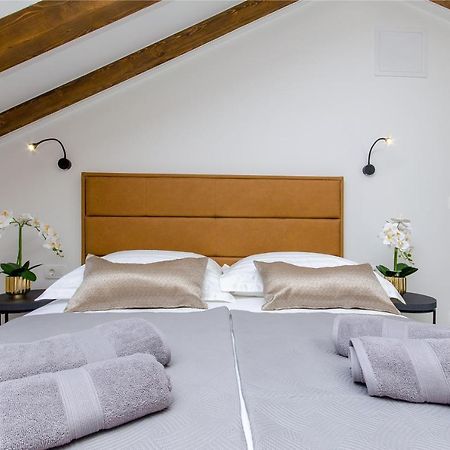 Rio Luxury Rooms สปลิท ภายนอก รูปภาพ
