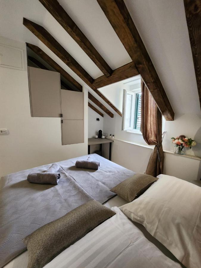 Rio Luxury Rooms สปลิท ภายนอก รูปภาพ