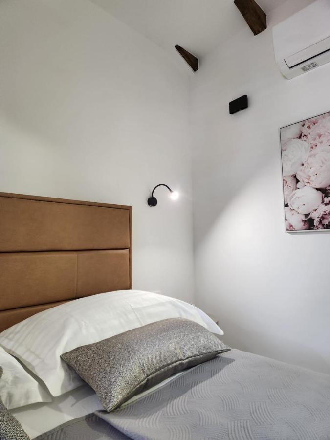Rio Luxury Rooms สปลิท ภายนอก รูปภาพ