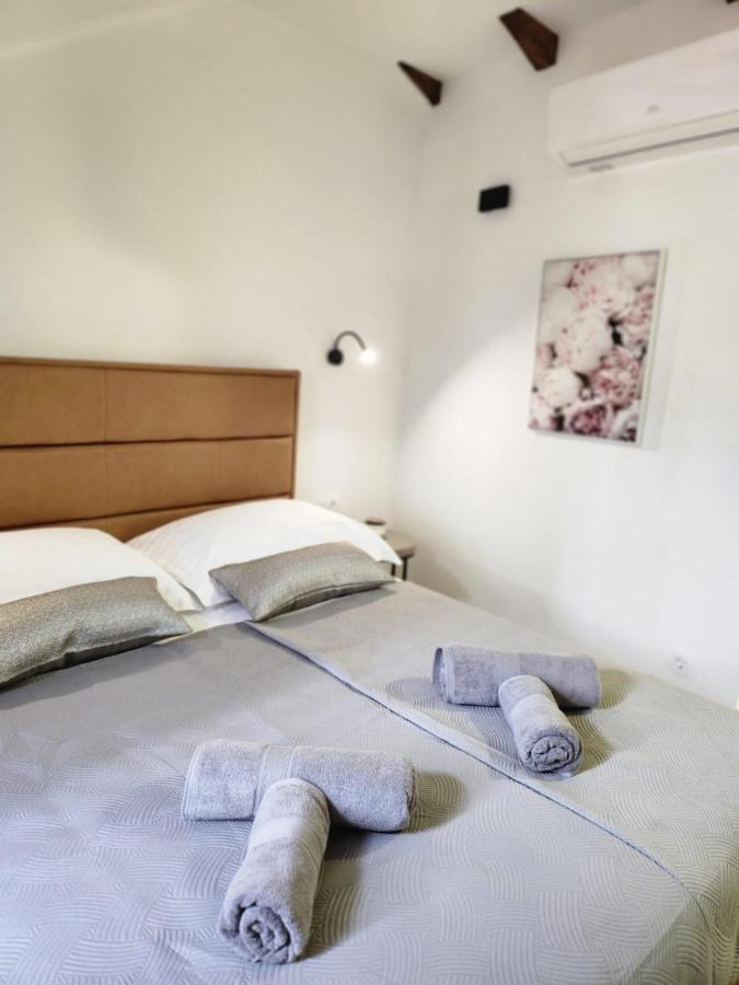 Rio Luxury Rooms สปลิท ภายนอก รูปภาพ